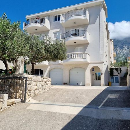 Apartments Tomas Makarska Exterior photo